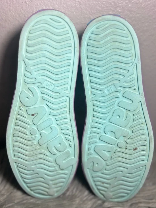 Native Jefferson Lightweight Mint Green Slip-On Lavender Sole Sneaker Size J4 - Picture 6 of 9